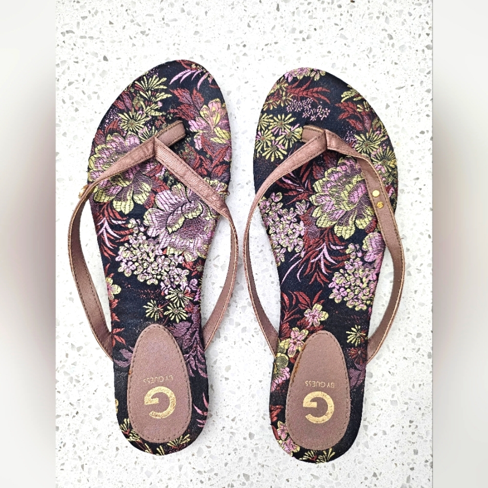 Guess sandals
